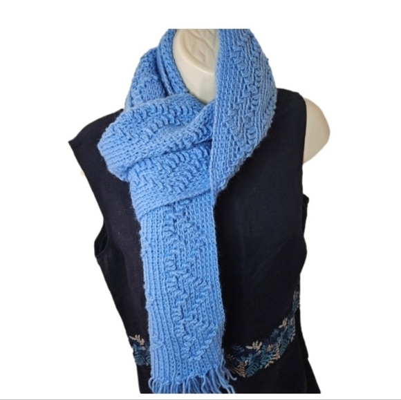 Hand knit scarves Crochet Blue Double cable stitch Triangular pattern with Tazel - Picture 1 of 16